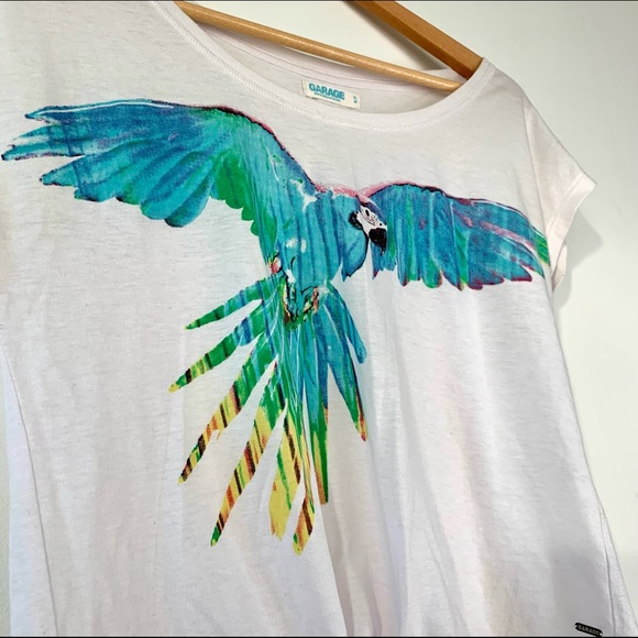 Front Tie Parrot Shirt - Picture 2 of 7